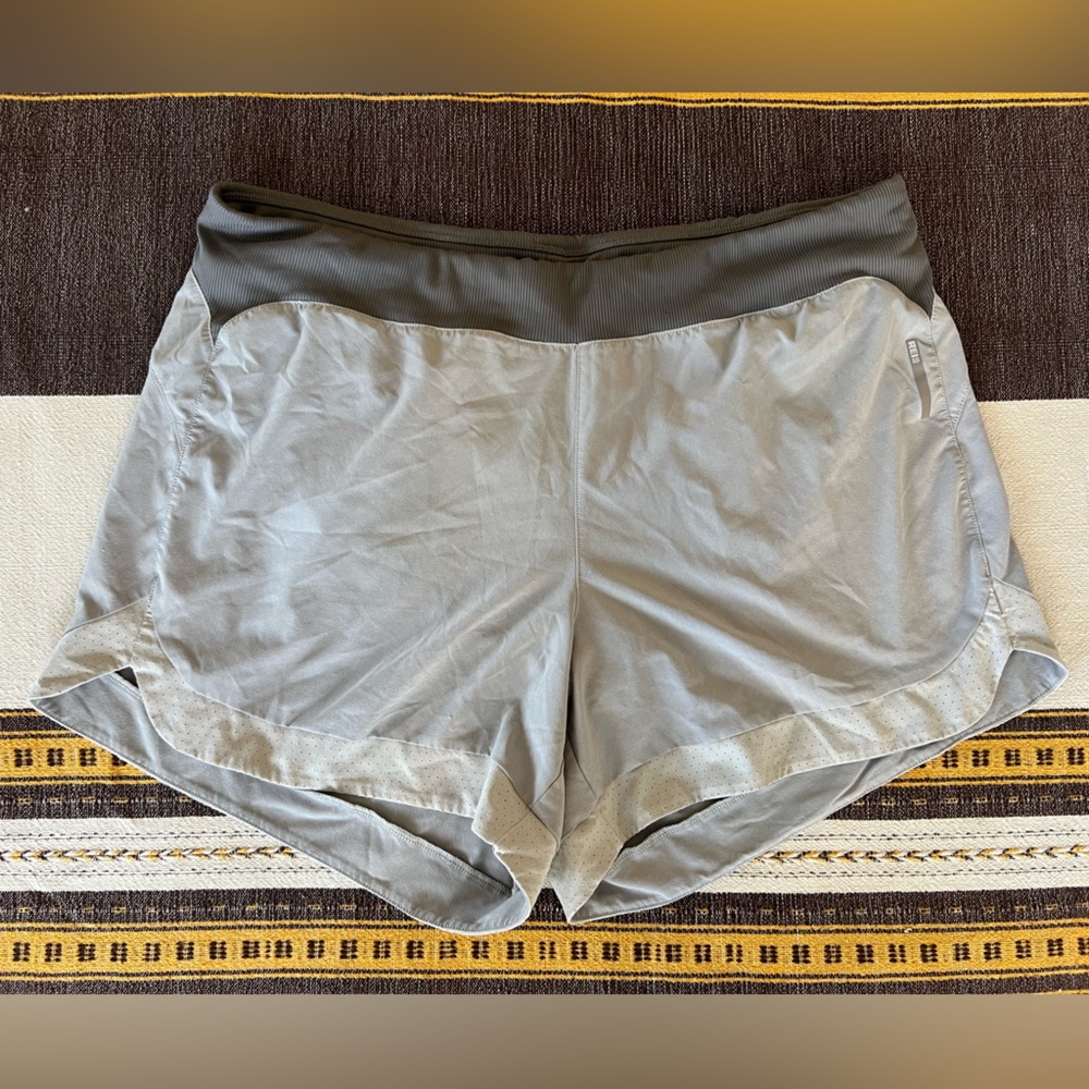 REI Womens Active Pursuits running shorts -size large